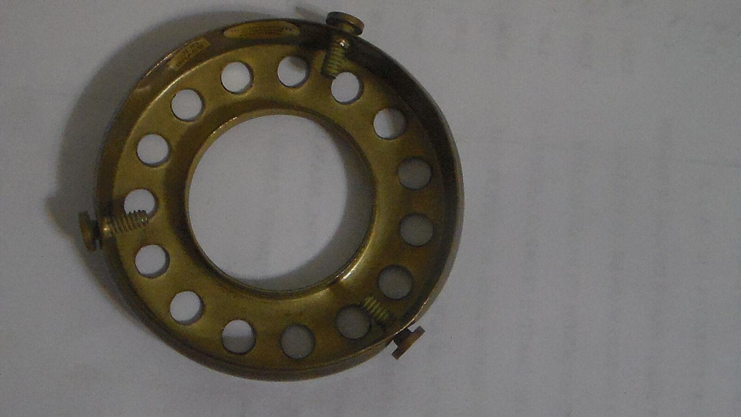 NEW 2 1/4" Fitter Screw - on Uno - type Shade Holder Antique Finish Brass #SHH86A - Stone Door Lamps