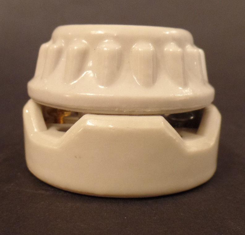 Lot of 100 Medium Base E26 Glazed Porcelain 2 Piece Ring Sign Edison Sockets - Stone Door Lamps