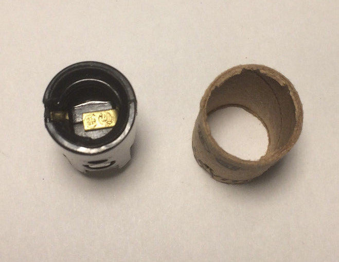 Leviton KEYLESS CANDLE CANDELABRA BASE SOCKET w/ 1/8" HICKEY & INSULATOR #SO230