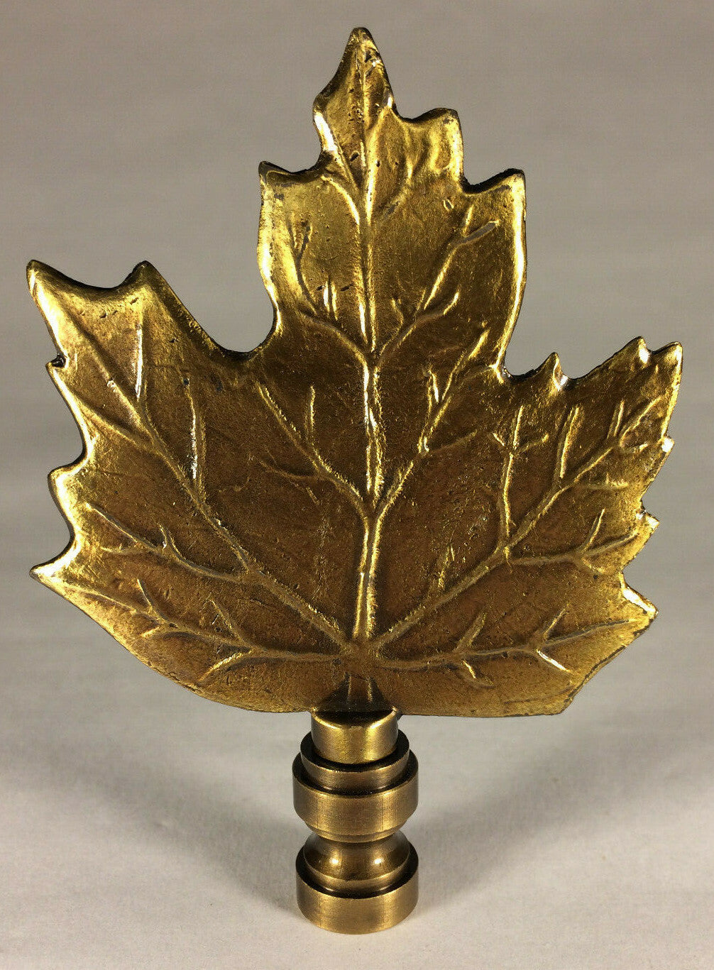 New 3 3/4" Maple Leaf Cast Metal Lamp Harp Finial w/ Antique Brass Finish LF076A