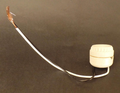 New Leviton 2 Piece Ring Type Medium Base Porcelain Socket With 9" Lead Wires - Stone Door Lamps