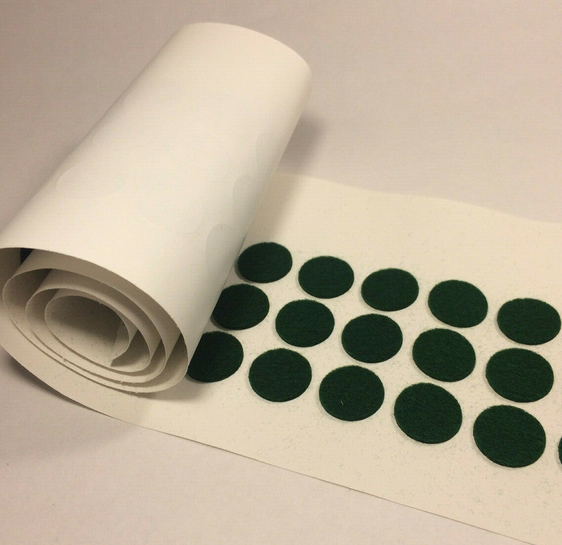 New Lot of 500, 3/4" Green Felt Dots W/ Adhesive Backs For Lamps, Etc. #500GF199