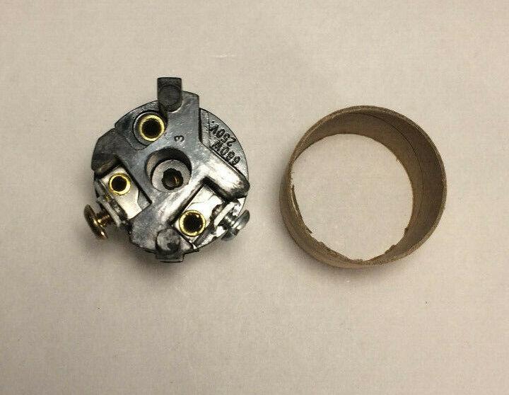 New Leviton Full Keyless Socket Interior With Insulator, Medium Base E26 #SO204L - Stone Door Lamps