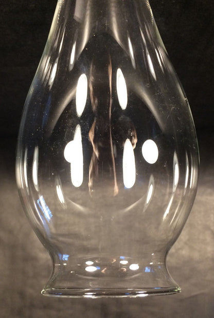 2 5/8" x 8 1/16" LIP FITTER CLEAR GLASS Oil Lamp Chimney #2 Hinge Burner CH802
