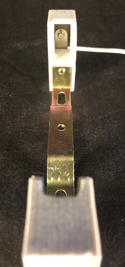New 3 1/8" Double Ended Halogen Socket & Bracket w/ Leads, 4" Length  #SO360