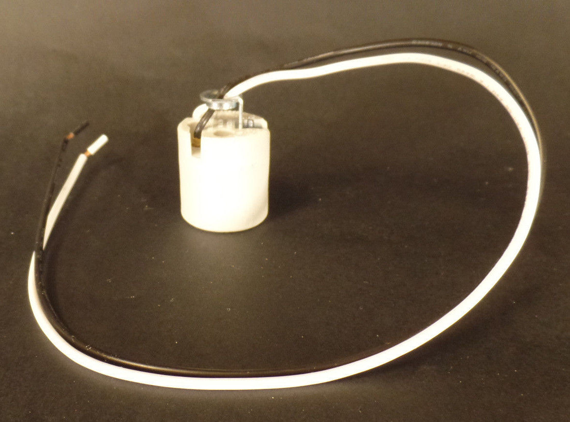 New Keyless Medium Base E26 Porcelain Socket With 18" Lead Wires And Hickey #716